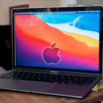 MacBook Air 13.3’’ retina 2020 - CPU M1 Core 8 - 256Go SSD/8Go Ram - Occasion avec 2 mois de garantie - Très très bon état