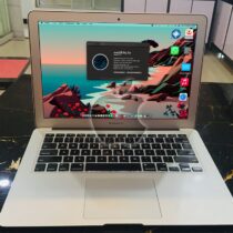 MacBook Air 13.3’’ 2014 - i5 1.4 GHz - 256Go SSD/4Go Ram - Occasion avec 2 mois de garantie.