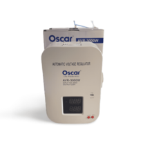 Regulateur De Tension Mural OSCAR 3000 VA
