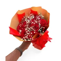 Bouquet_de_10_roses_rouges