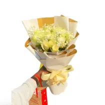 Bouquet_de_20_roses_blanches
