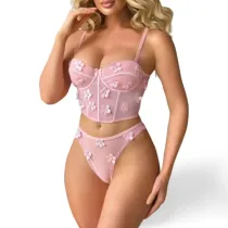Lingerie_femme_rose